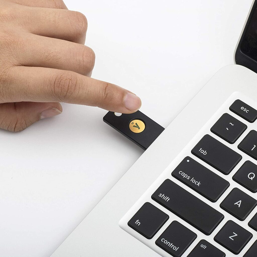 Use 2 Yubico Key para aumentar a segurança em suas contas on-line 8 YubiKey Série 5